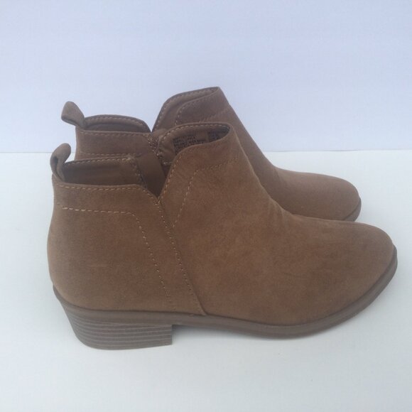 Time  & Tru Boots Sz 8.5 Womens Brown Ankle-high Memory Foam Zip Sides Excellent - Picture 4 of 13